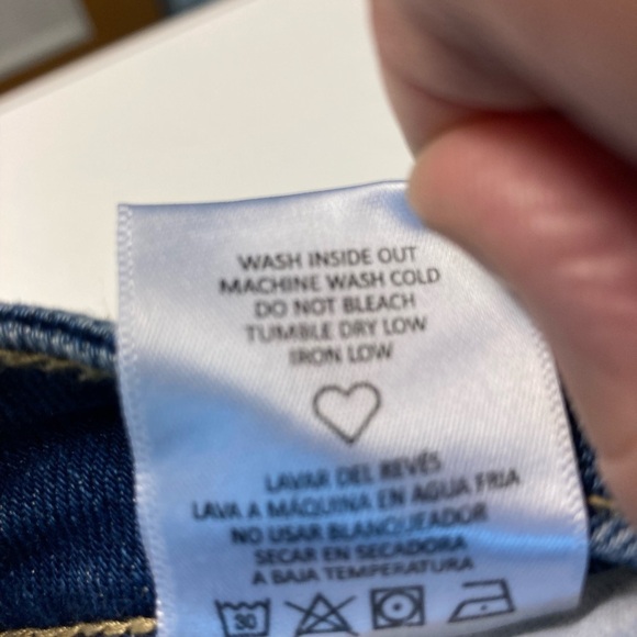 FASHION NOVA Sz 11 High Rise Boyfriend Jeans Mid-Wash NWT - Picture 9 of 9